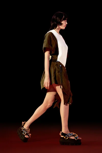 Look 25